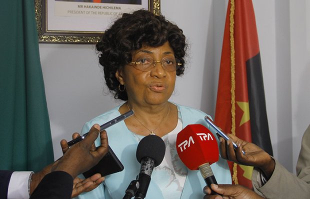 Florbela Araújo recebe comunidade de juristas de Angola